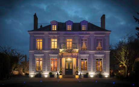 outdoor-night-hotel-ecrin-honfleur