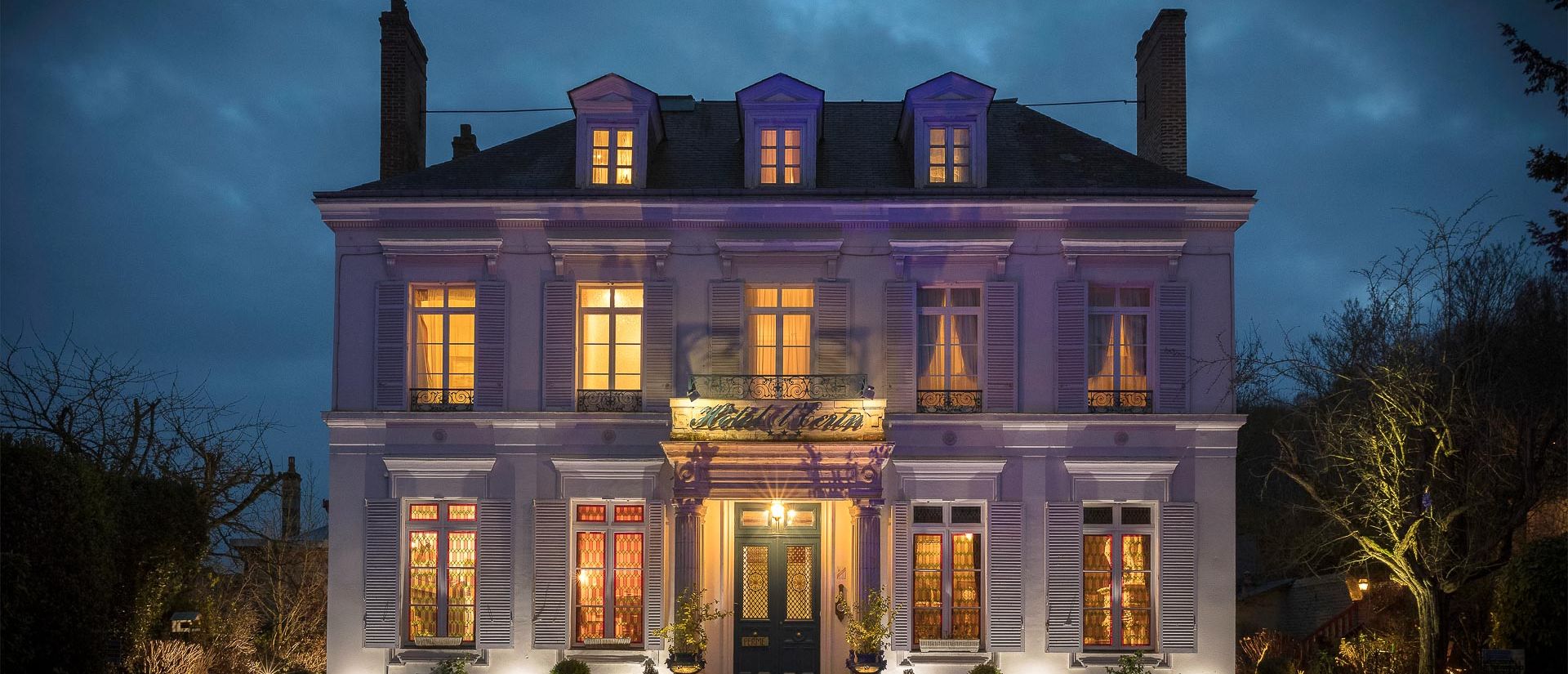 exterieur-hotel-ecrin-honfleur